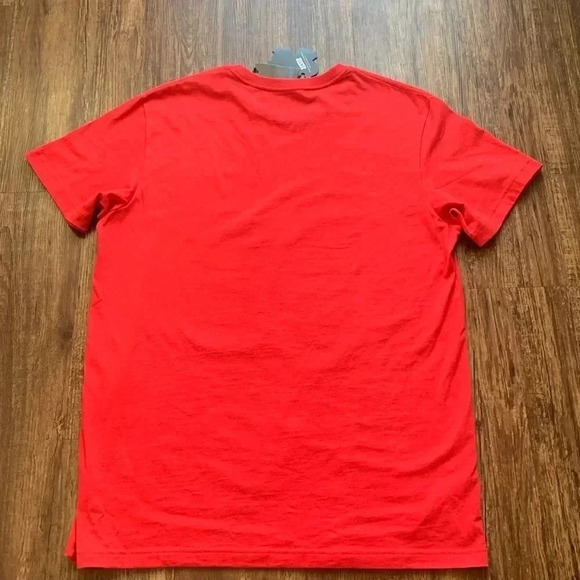 AKOO Men’s SS Graphic T-Shirt New York Coming to America Tee Red Large NWT - Picture 4 of 7